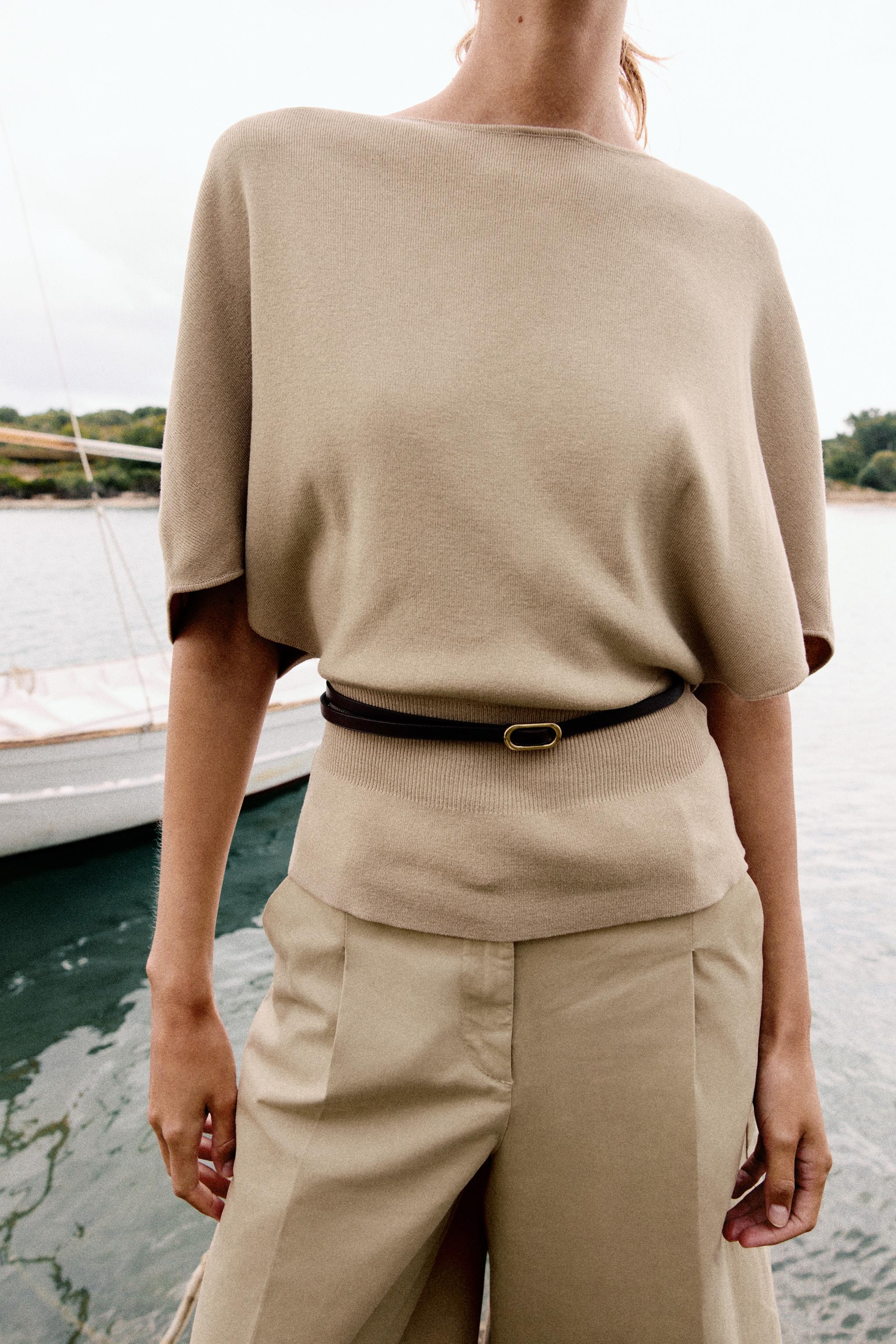 BELTED KNIT TOP